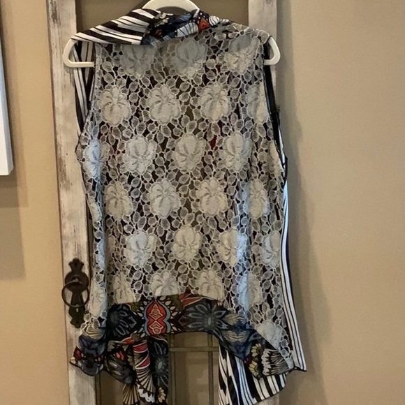 Adore Vest NWT - Picture 4 of 5